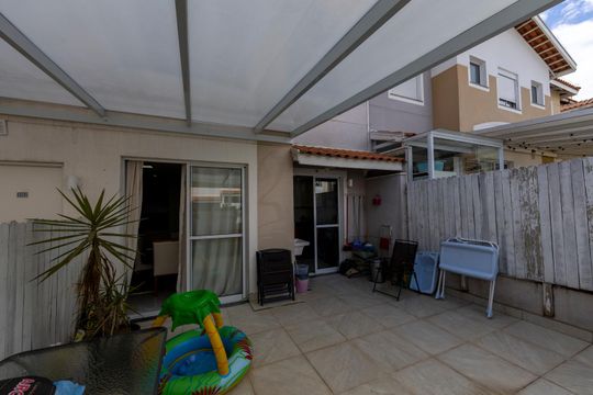 Quintal de casa de condomínio à venda com 3 quartos, 147m² em Chácara do Solar Iii, Santana de Parnaíba