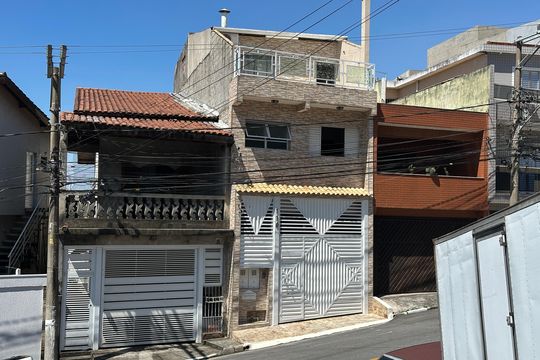 Fachada de casa à venda com 3 quartos, 342m² em Jardim Paraiso, Barueri