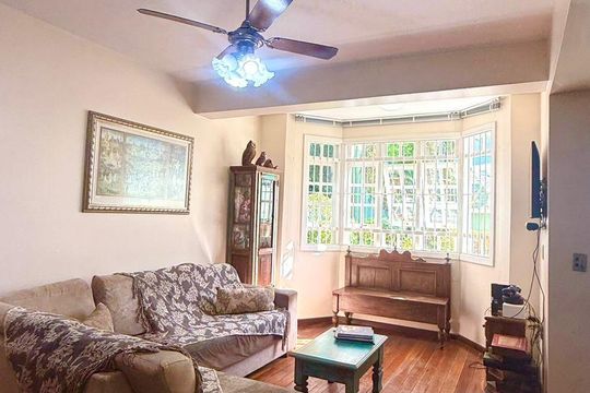 Casa de Condomínio à venda com 4 quartos, 257m² em Guarujá, Porto Alegre