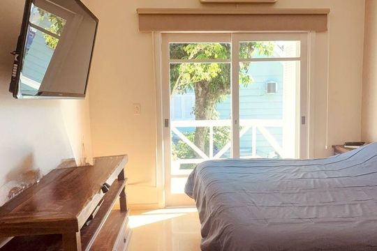 Quarto de casa de condomínio à venda com 4 quartos, 257m² em Guarujá, Porto Alegre