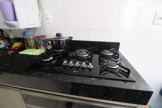 Cozinha de apartamento para alugar com 2 quartos, 55m² em Jardim Ipanema, Uberlândia