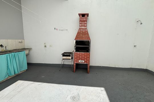 Casa à venda com 4 quartos, 400m² em Jardim Santo Antonio, São Paulo