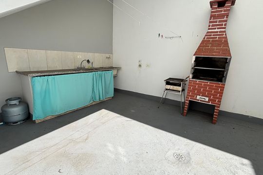 Casa à venda com 4 quartos, 400m² em Jardim Santo Antonio, São Paulo