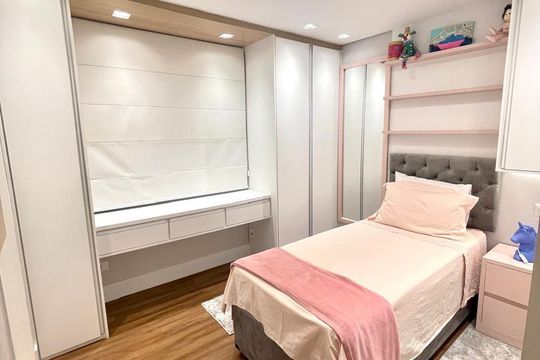 Quarto 3 de apartamento à venda com 4 quartos, 340m² em Aclimação, São Paulo