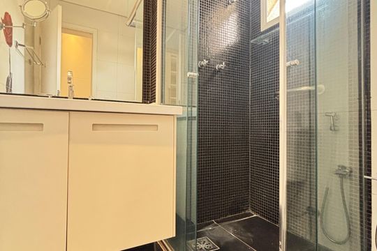 Banheiro da Suíte de apartamento à venda com 1 quarto, 75m² em Vila Olímpia, São Paulo