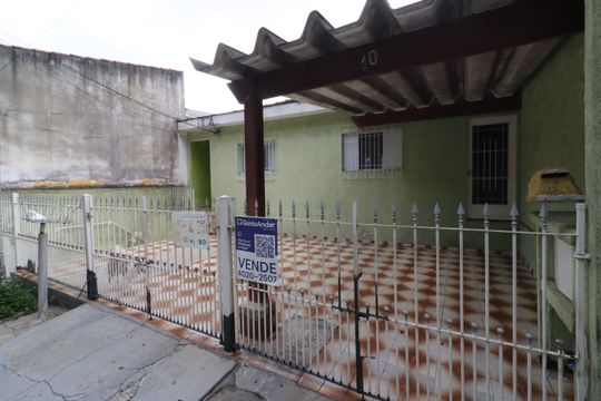 Fachada de casa à venda com 3 quartos, 265m² em Santo Antônio, Osasco