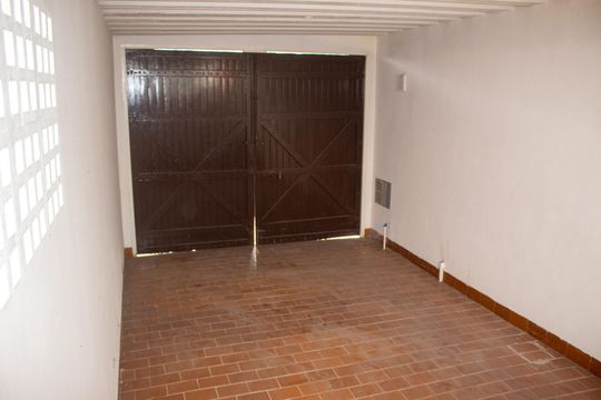 Garagem 2 de casa para alugar com 5 quartos, 440m² em Centro, Ribeirão Pires