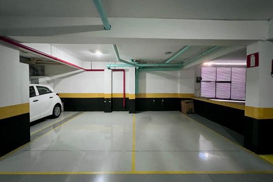 Garagem de apartamento à venda com 3 quartos, 90m² em Funcionários, Belo Horizonte