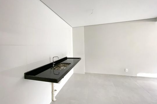 Cozinha de casa à venda com 3 quartos, 83m² em Boa Vista, Belo Horizonte