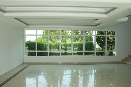 Sala de casa de condomínio para alugar com 5 quartos, 517m² em Caiapia, Cotia