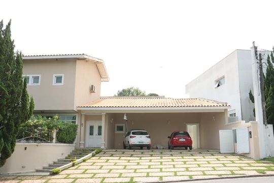 Fachada de casa de condomínio para alugar com 5 quartos, 517m² em Caiapia, Cotia