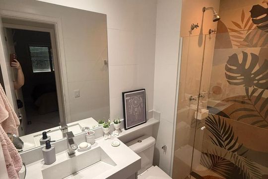 Banheiro de apartamento para alugar com 2 quartos, 69m² em Encruzilhada, Santos