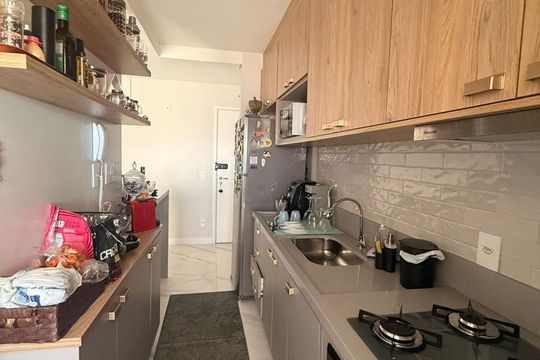 Cozinha de apartamento para alugar com 2 quartos, 69m² em Encruzilhada, Santos