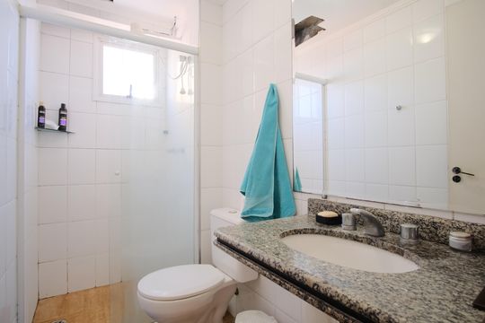 Banheiro Social de apartamento à venda com 3 quartos, 82m² em Vila Gomes Cardim, São Paulo