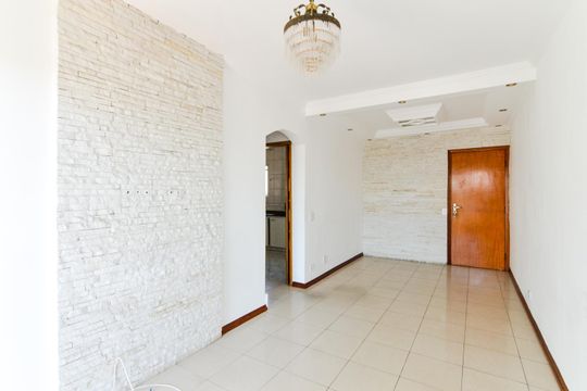 Sala de apartamento para alugar com 2 quartos, 75m² em Vila Zanardi, Guarulhos