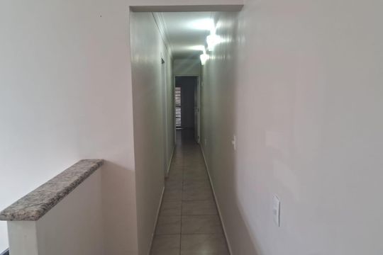 Corredor de casa à venda com 4 quartos, 200m² em Vila Rui Barbosa, São Paulo
