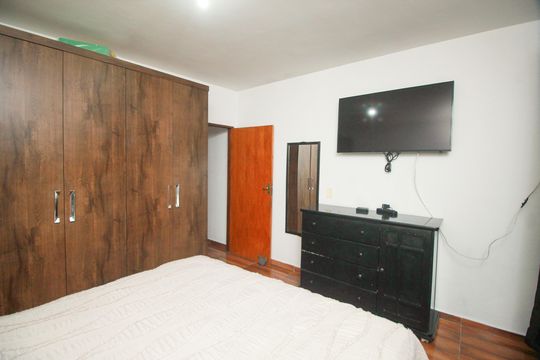 Suíte de casa à venda com 5 quartos, 200m² em Jardim Irene, Santo André