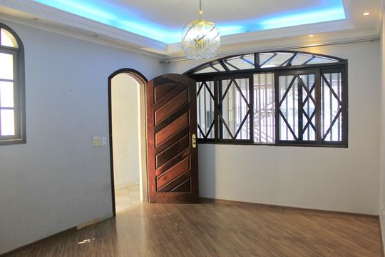 Sala  de casa para alugar com 3 quartos, 189m² em Jardim Valeria, Guarulhos