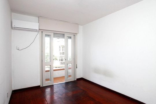 Quarto 1 de apartamento para alugar com 2 quartos, 80m² em Centro Histórico, Porto Alegre