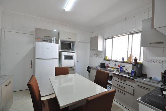 Cozinha de casa à venda com 3 quartos, 150m² em Vila Constança, São Paulo