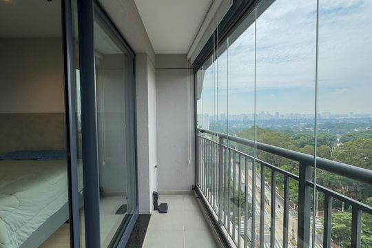 sacada de kitnet/studio à venda com 1 quarto, 28m² em Santo Amaro, São Paulo