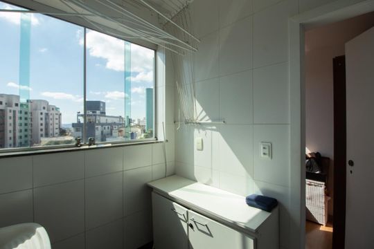 Área de Serviço de apartamento para alugar com 4 quartos, 355m² em Liberdade, Belo Horizonte