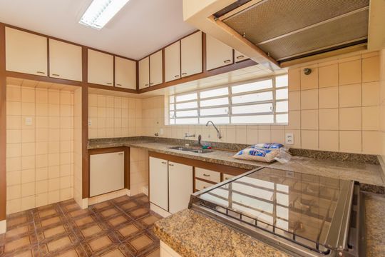 Cozinha de casa à venda com 5 quartos, 285m² em Pinheiros, São Paulo