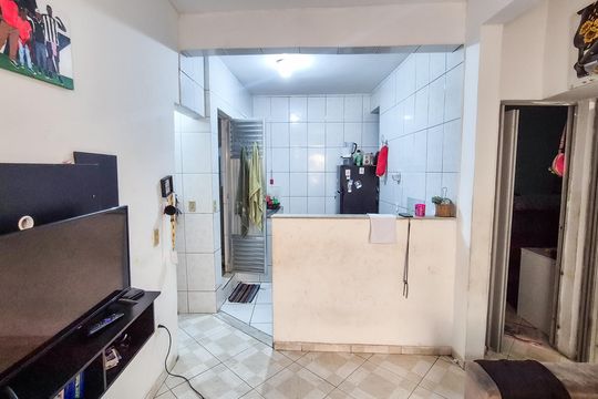 Sala de casa à venda com 2 quartos, 80m² em Ramos, Rio de Janeiro