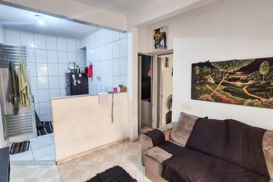 Sala de casa à venda com 2 quartos, 80m² em Ramos, Rio de Janeiro