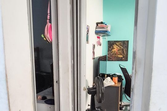 Corredor  de casa à venda com 2 quartos, 80m² em Ramos, Rio de Janeiro