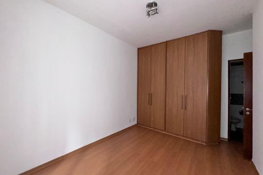 Suíte de apartamento para alugar com 3 quartos, 120m² em Barra da Tijuca, Rio de Janeiro