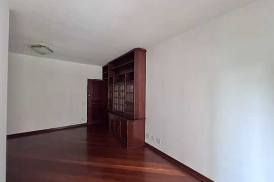 Sala de apartamento para alugar com 3 quartos, 120m² em Barra da Tijuca, Rio de Janeiro