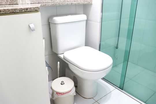 Banheiro Social de apartamento para alugar com 2 quartos, 56m² em Jardim Paulista, São Paulo