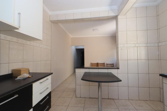 Cozinha de casa à venda com 4 quartos, 245m² em Jardim Sapopemba, São Paulo