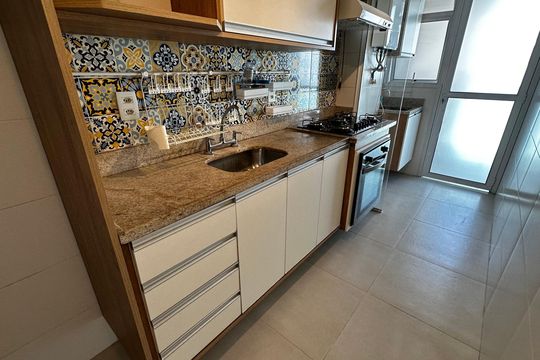 Cozinha de apartamento à venda com 2 quartos, 67m² em Vargem Pequena, Rio de Janeiro