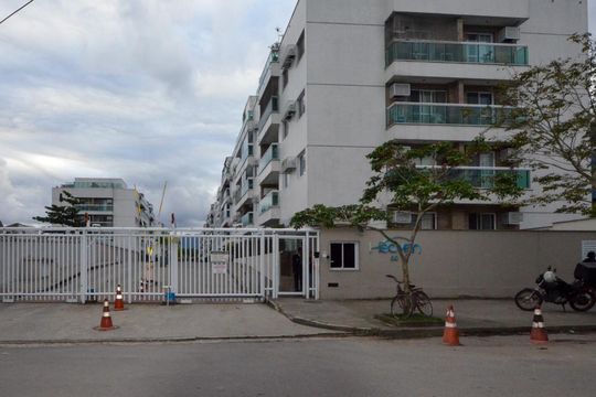 Fachada de apartamento à venda com 2 quartos, 67m² em Vargem Pequena, Rio de Janeiro