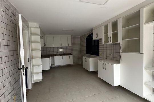 Cozinha de casa de condomínio para alugar com 3 quartos, 160m² em Barra da Tijuca, Rio de Janeiro