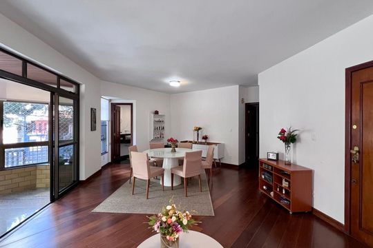 sala  de apartamento à venda com 4 quartos, 127m² em Funcionários, Belo Horizonte