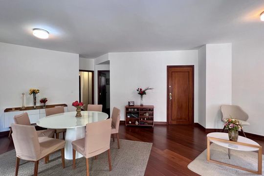 sala  de apartamento à venda com 4 quartos, 127m² em Funcionários, Belo Horizonte
