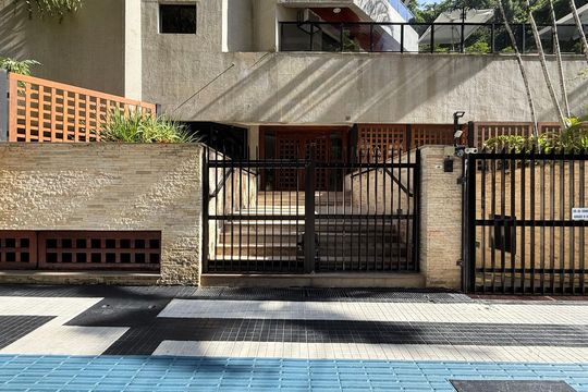 Fachada de apartamento para alugar com 3 quartos, 105m² em Barra Funda, Guarujá