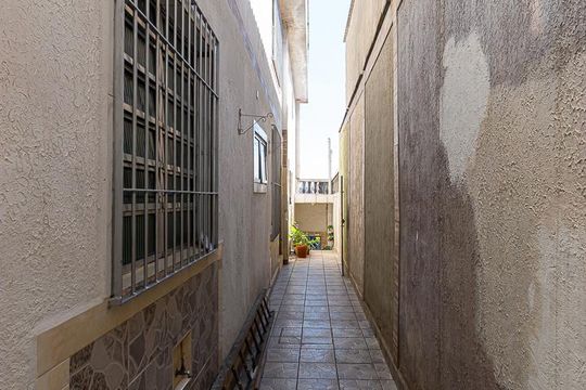 Quintal de casa para alugar com 6 quartos, 196m² em Jardim das Rosas (zona Leste I), São Paulo