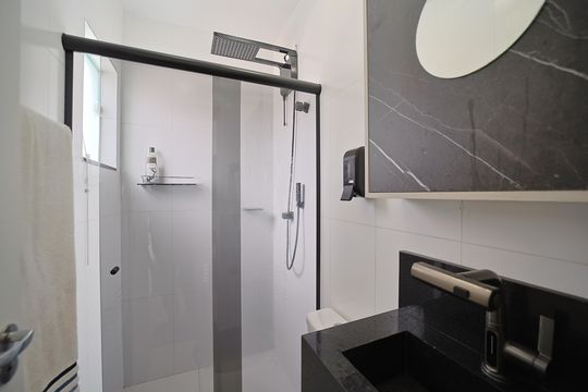 Banheiro de apartamento à venda com 2 quartos, 50m² em Vila Matilde, São Paulo