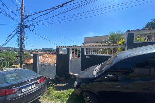 Casa à venda com 4 quartos, 120m² em Encantado, Rio de Janeiro