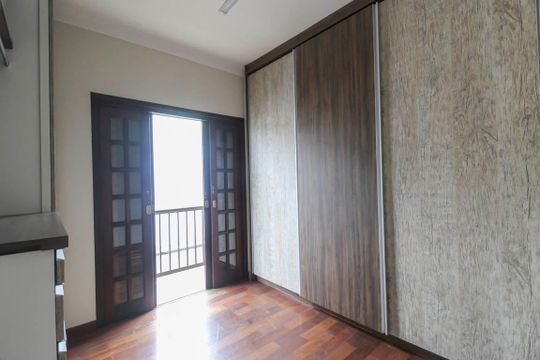 Casa para alugar com 4 quartos, 360m² em Vila Bela, São Paulo