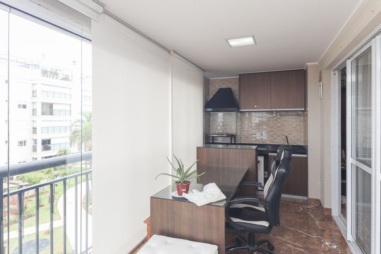 Varanda da Sala de apartamento à venda com 4 quartos, 131m² em Vila Irmaos Arnoni, São Paulo