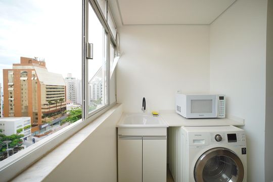Cozinha e Área de Serviço de apartamento para alugar com 2 quartos, 82m² em Centro, Florianópolis