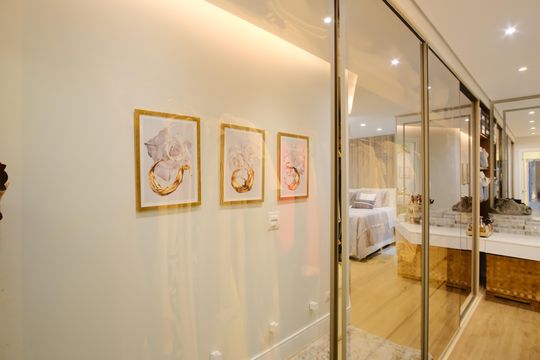 Closet da Suíte 1 de apartamento à venda com 3 quartos, 107m² em Tatuapé, São Paulo