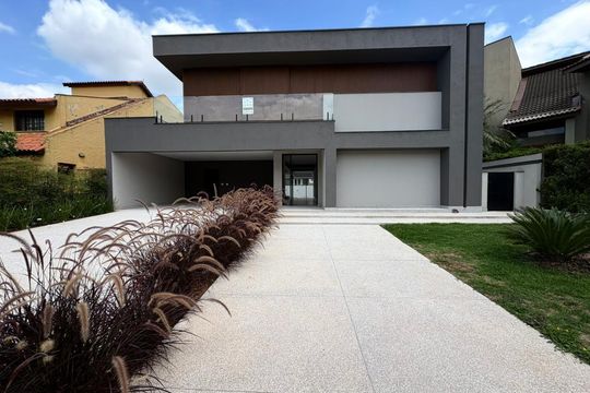 Casa à venda com 4 quartos, 430m² em Jardim Paulista, Barueri