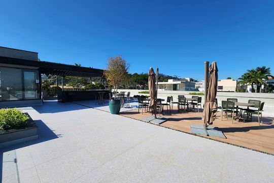 Casa à venda com 4 quartos, 650m² em Residencial Tambore III, Santana de Parnaíba