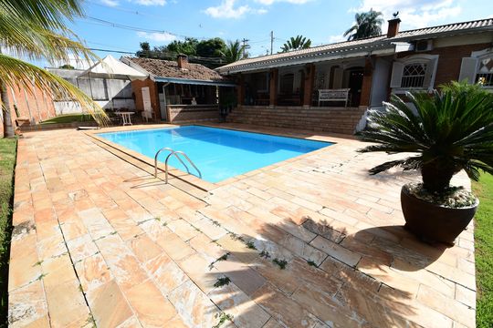 Piscina de casa à venda com 6 quartos, 700m² em Chácara Primavera, Campinas
